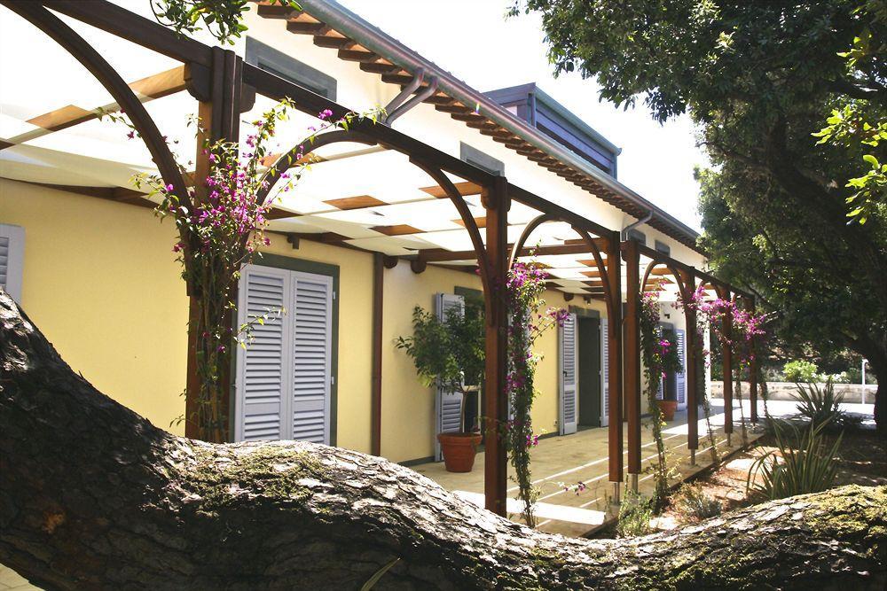 Hotel Il Delfino 산빈첸초 외부 사진