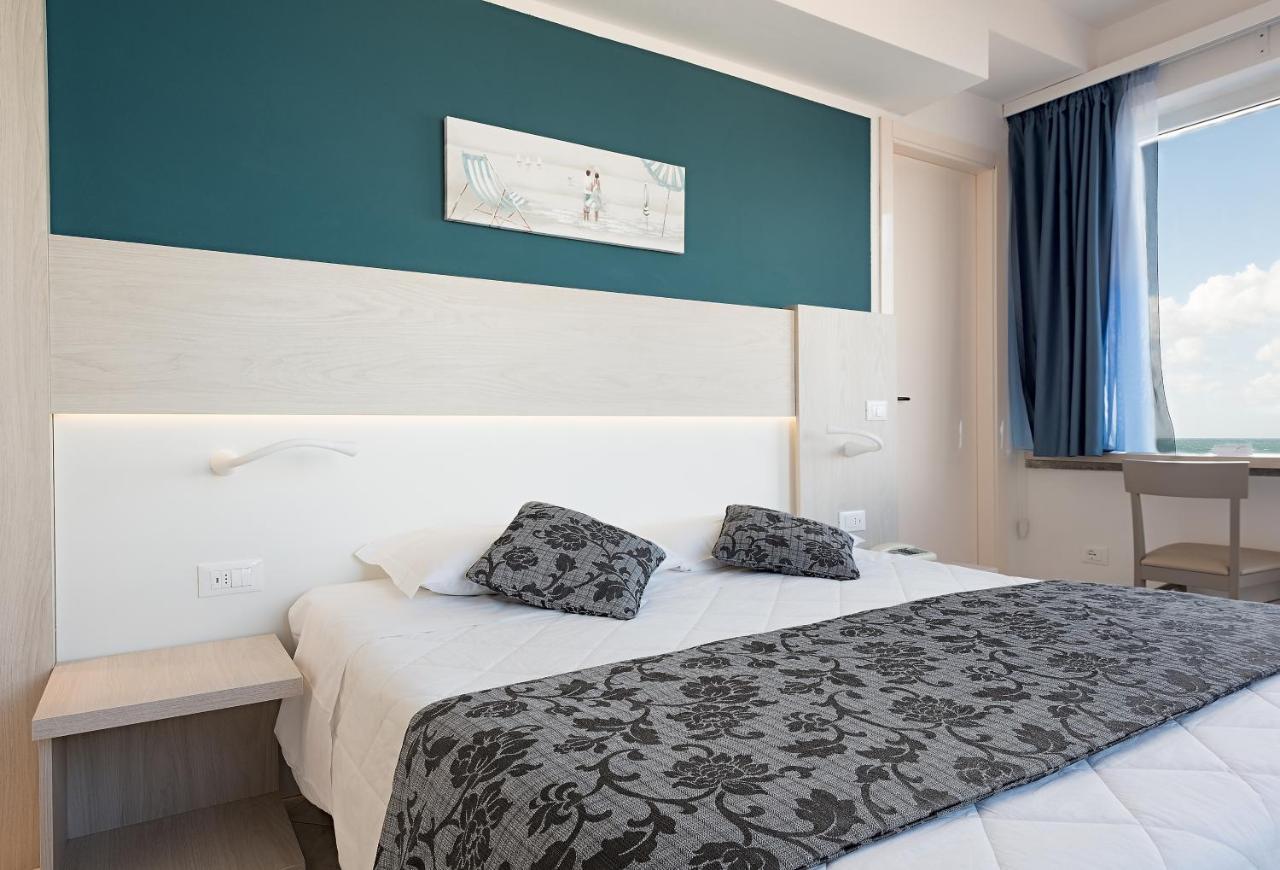 Hotel Il Delfino 산빈첸초 외부 사진